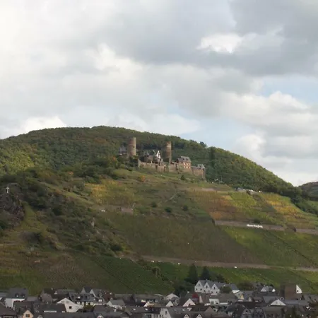 Haus Erika/ Fam. Frevel Kattenes